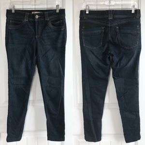 Democracy stretch skinny dark wash denim size 6